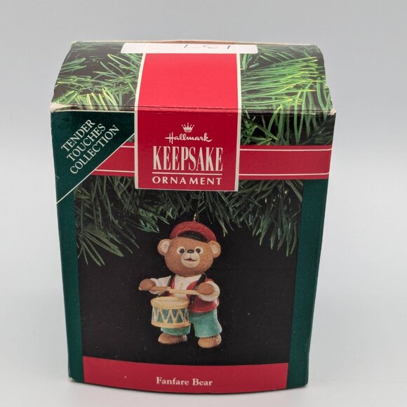 Hallmark Keepsake Fanfare Bear 1991, Tender Touches Collection, Vintage Ornament - Picture 8 of 11